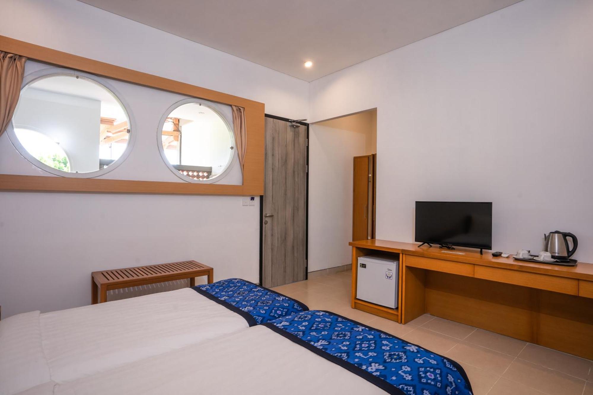 Hotel Graha Wiyata à Tanah Lot Extérieur photo
