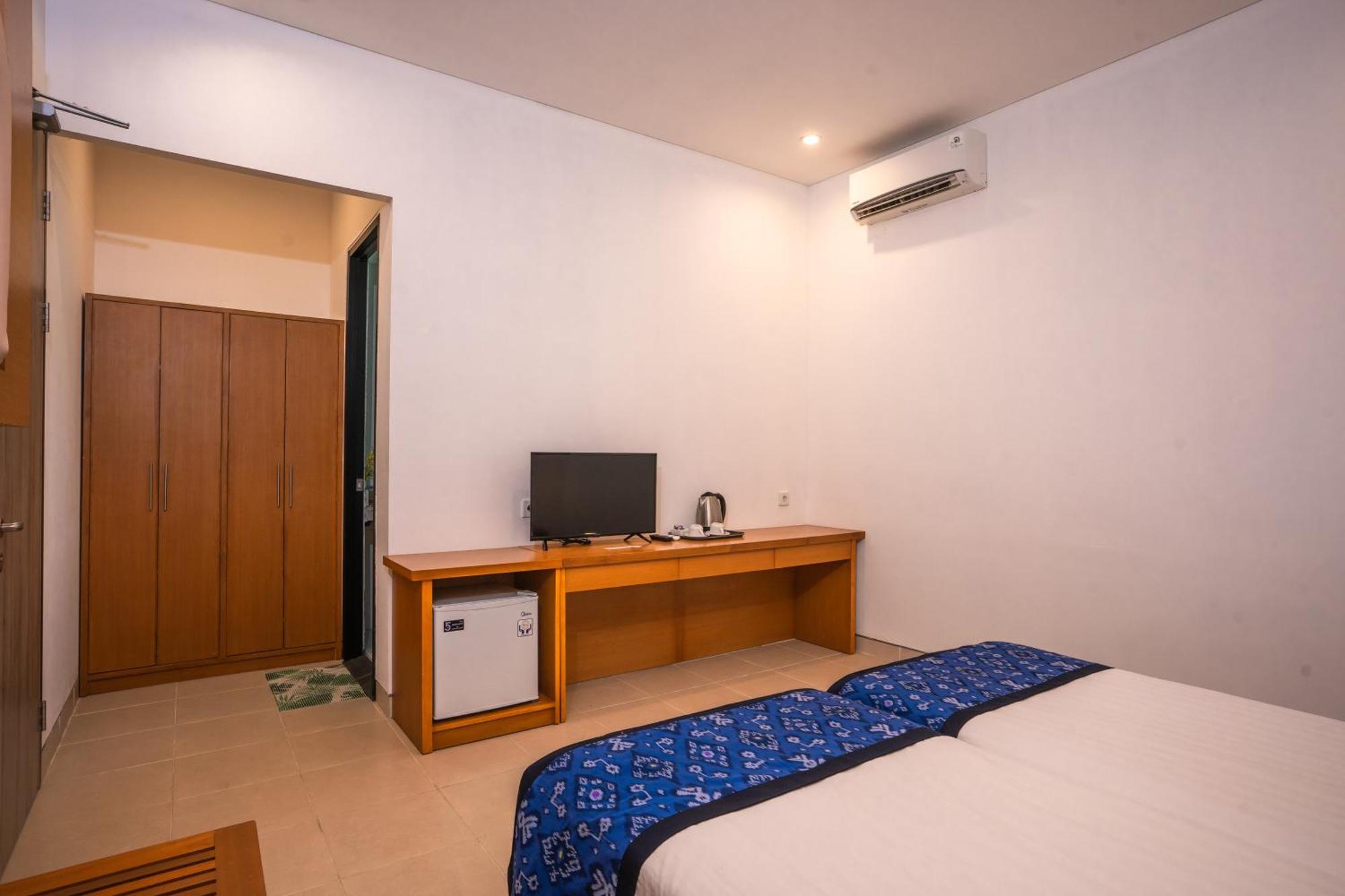 Hotel Graha Wiyata à Tanah Lot Extérieur photo