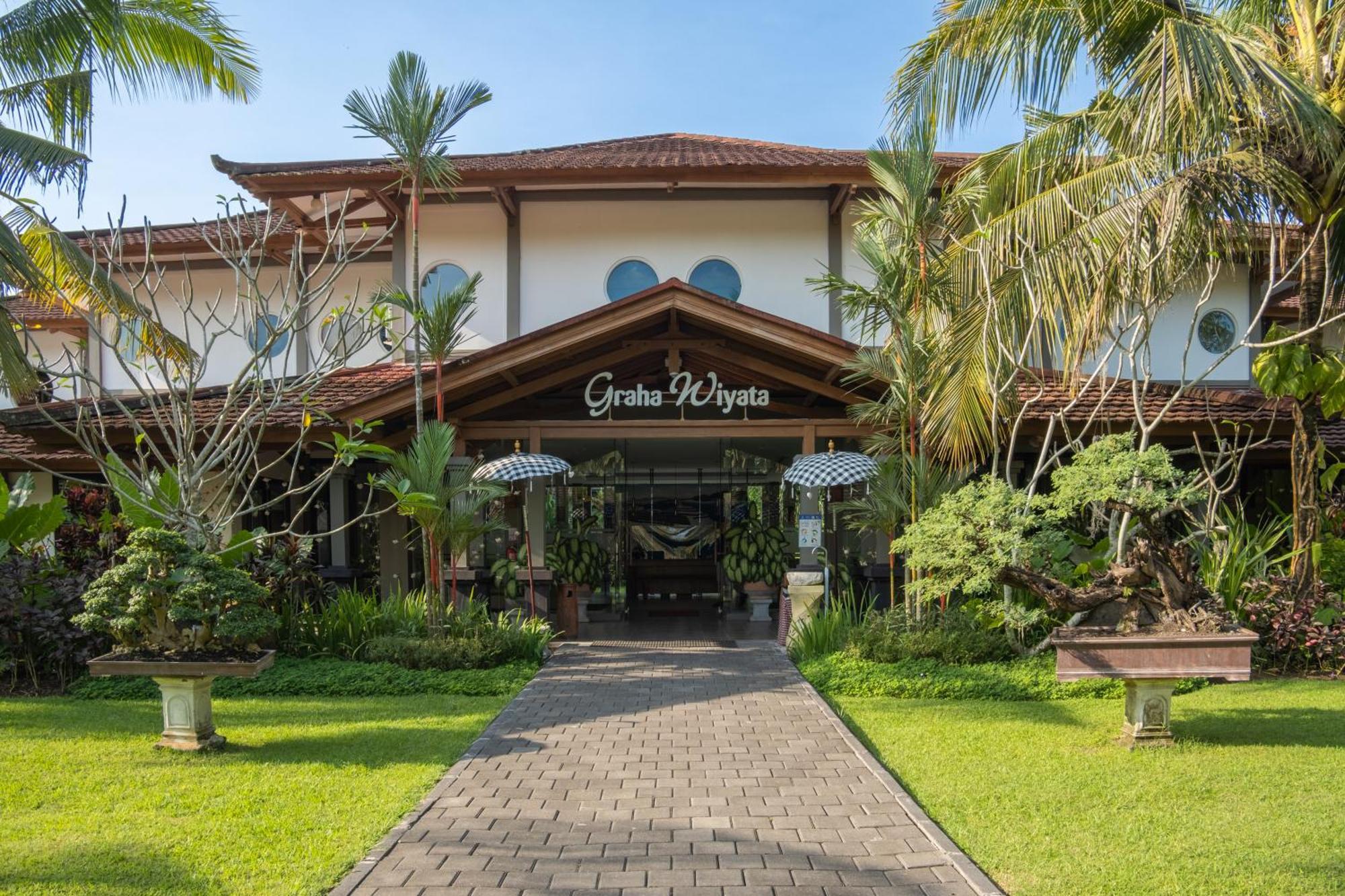 Hotel Graha Wiyata à Tanah Lot Extérieur photo